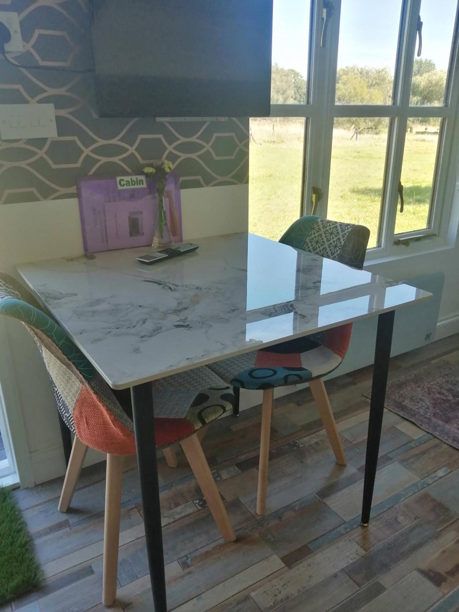 The Cabin Pakenham المظهر الخارجي الصورة
